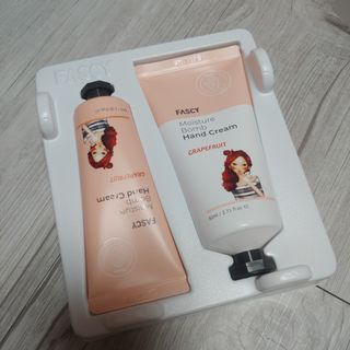 파시 FASCY 高保湿ハンドクリーム40ml+80ml セット — 4점을 준 리뷰어가 2021년 5월 올린 사용 사진