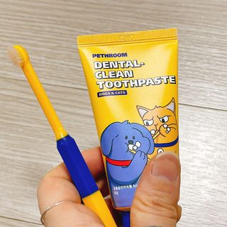 Pethroom 페스룸 PETHROOM DENTAL CARE SET 페스룸 덴탈 케어 세트 / 덴탈 클린 칫솔 + 덴탈 클린 치약 — 4.5점을 준 리뷰어가 2020년 12월 올린 사용 사진