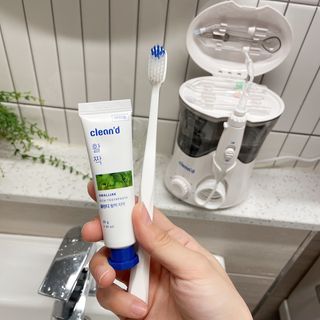 주식회사 클린디 [클린디] 양치 후 남은 이물질, 물치실로 완벽 제거 🦷 구강세정기 세트 [맞춤 칫솔 + 치약 포함] — 5점을 준 리뷰어가 2021년 12월 올린 사용 사진