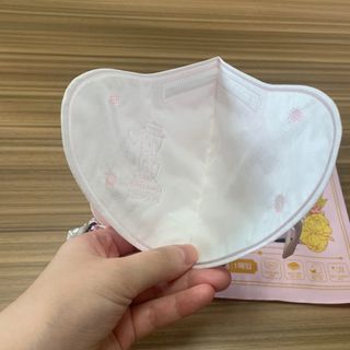 [숨그림]  덴탈마스크 짱구 우리아이 그리고 내가 쓰는 믿을수있는 케릭터 마스크  16종 — 5점을 준 리뷰어가 2021년 9월 올린 사용 사진