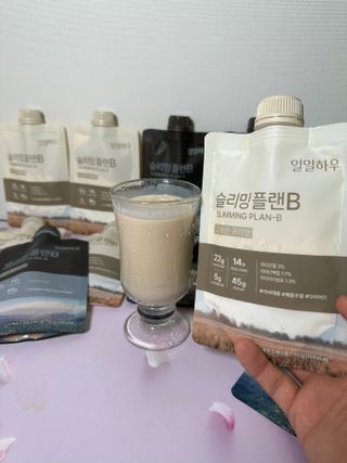 일일하우 슬리밍 플랜B 고소한 귀리맛, 진한 카카오맛 (체중조절식) — 5점을 준 리뷰어가 2023년 5월 올린 사용 사진