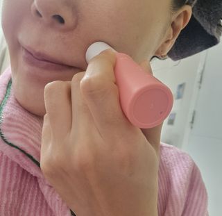 스킨큐어 산다화 카멜리아 안티 링클 멀티밤 — 5점을 준 리뷰어가 2023년 2월 올린 사용 사진