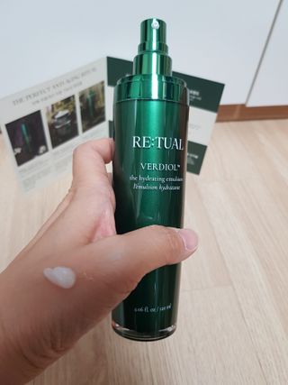 레츄얼 베르디올 더 하이드레이팅 에멀젼 — 5점을 준 리뷰어가 2022년 5월 올린 사용 사진