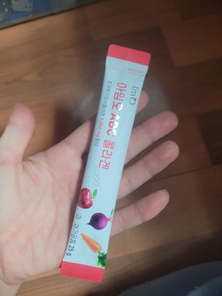 아임오 ABC 콜라겐 젤리 14포 — 5점을 준 리뷰어가 2022년 3월 올린 사용 사진