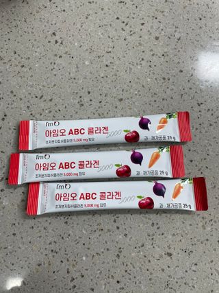아임오 ABC 콜라겐 젤리 14포 — 5점을 준 리뷰어가 2022년 3월 올린 사용 사진