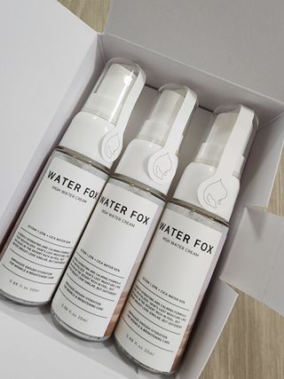 가치 WATERFOX(워터폭스)-엑토인시카.비옴 하이 워터크림 20ML — 5점을 준 리뷰어가 2023년 2월 올린 사용 사진