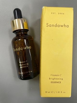 스킨큐어 산다화 비타민c 화이트닝 에센스 30ml — 5점을 준 리뷰어가 2023년 8월 올린 사용 사진