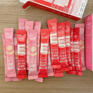 인디닥터 면역 생생 핑크 이뮨 젤리 + 타이탄 BCAA 프로틴 젤리스틱 — 5점을 준 리뷰어가 2022년 4월 올린 사용 사진