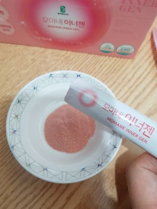 [모마네] 이너뷰티 히알루론산 비오틴 코큐텐 저분자피쉬콜라겐 - 3 g 30포 ★석류맛 — 5점을 준 리뷰어가 2021년 12월 올린 사용 사진