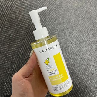 랑벨 내츄럴 딥 클렌징 오일 200ml (저자극 약산성 천연 클렌징) — 5점을 준 리뷰어가 2022년 5월 올린 사용 사진