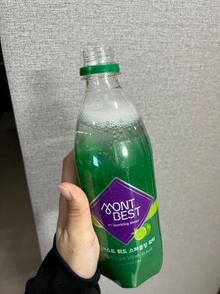 몽베스트 Montbest with Sparkling water Lime20병 — 5점을 준 리뷰어가 2021년 10월 올린 사용 사진