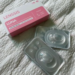 렌시스 LENSSIS [ 렌시스 ] 영롱한 색감의 혼혈렌즈 ＃루나시리즈 1개월용 ｜ 3컬러 중 택1 ｜ — 4점을 준 리뷰어가 2021년 7월 올린 사용 사진