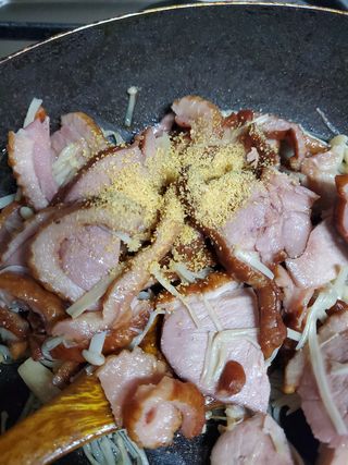 우주쿡 천연조미료 고메 프리미엄 시즈닝 6종 택1 청양고추+ /대파 /깻잎 /마늘 /생강 /표고버섯 — 5점을 준 리뷰어가 2021년 8월 올린 사용 사진