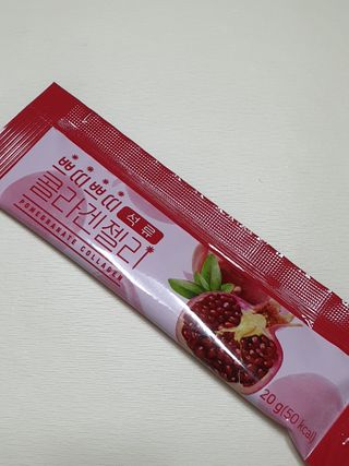 헬스업_쁘띠쁘띠석류콜라겐젤리_20g x 14포 — 4점을 준 리뷰어가 2020년 12월 올린 사용 사진