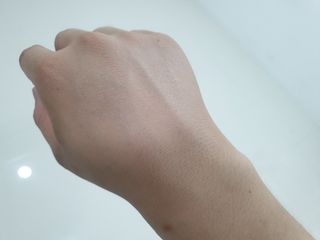 아이앤립 / EYENLIP 아이앤립 루센트 비비크림 2 Color — 5점을 준 리뷰어가 2021년 7월 올린 사용 사진