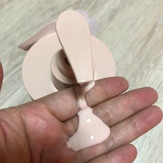 벨먼 내추럴 스파 머드레티놀 바디워시(그린로즈, 미드나잇 피오니) — 5점을 준 리뷰어가 2022년 6월 올린 사용 사진