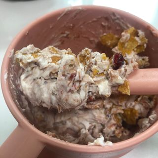 씨알푸드 씨알로 그래놀라 2종 후르츠+크랜베리 아몬드 — 4.5점을 준 리뷰어가 2022년 7월 올린 사용 사진