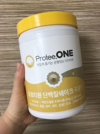 프로티원 단백질쉐이크 곡물맛 2주분 1통+보틀 — 5점을 준 리뷰어가 2021년 3월 올린 사용 사진