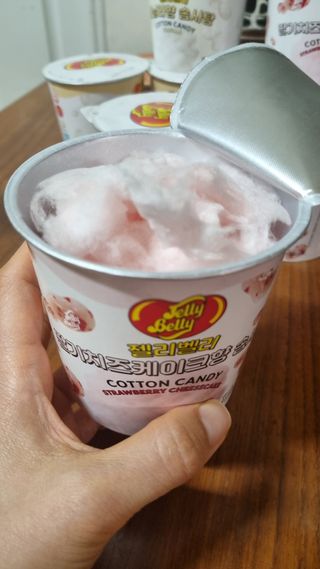 젤리벨리 솜사탕 2종-딸기치즈케이크, 바닐라 — 5점을 준 리뷰어가 2022년 2월 올린 사용 사진