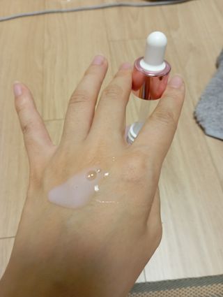 나우 [리브엠] 123억개 엑소좀으로 채운 눈부신 광채, 엑소코어 화이트닝 텐션 앰플 — 5점을 준 리뷰어가 2023년 7월 올린 사용 사진