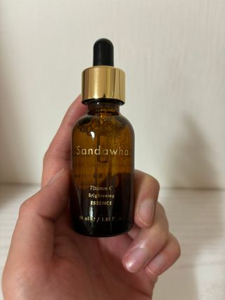 스킨큐어 산다화 비타민c 화이트닝 에센스 30ml — 5점을 준 리뷰어가 2023년 12월 올린 사용 사진