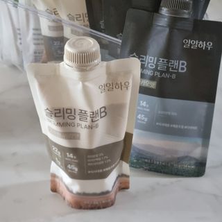 일일하우 슬리밍 플랜B 고소한 귀리맛, 진한 카카오맛 (체중조절식) — 5점을 준 리뷰어가 2023년 6월 올린 사용 사진