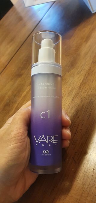 바르셀 수분로션 수분크림 보습 탄력 주름개선 인텐시브 리포좀 크림 C1 50ml — 5점을 준 리뷰어가 2021년 11월 올린 사용 사진