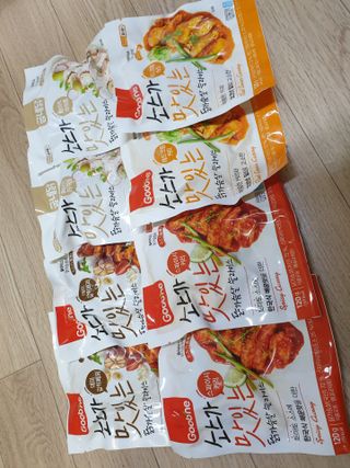 굽네몰 [굽네] 소스가 맛있는 닭가슴살 슬라이스 4종 — 5점을 준 리뷰어가 2021년 4월 올린 사용 사진