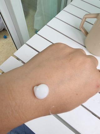조향사 바디 앤 핸드 로션 화이트 포레스트 — 5점을 준 리뷰어가 2022년 6월 올린 사용 사진