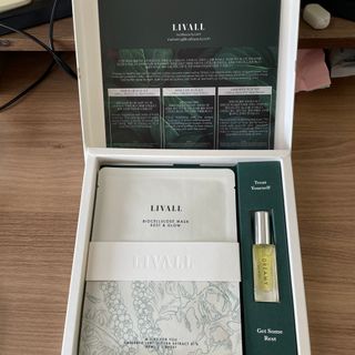 리브얼 | LIVALL 바이오셀룰로오스 마스크 레스트 앤 글로우 33ml  x 3개입 — 5점을 준 리뷰어가 2022년 6월 올린 사용 사진