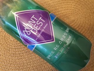 몽베스트 Montbest with Sparkling water Plain 20병 — 5점을 준 리뷰어가 2021년 11월 올린 사용 사진