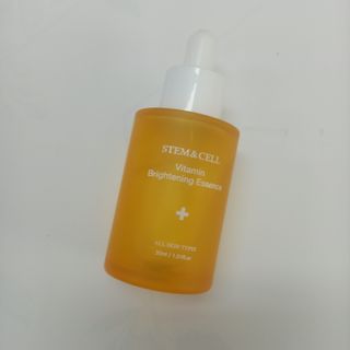 체르엠 스템앤셀 비타민 브라이트닝 에센스 30ml 1개 — 5점을 준 리뷰어가 2022년 3월 올린 사용 사진