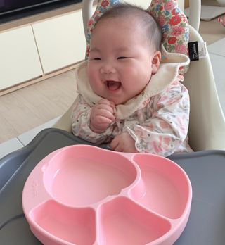 유비맘 캐릭터 실리콘 흡착 식판_색상 랜덤발송 — 5점을 준 리뷰어가 2021년 1월 올린 사용 사진