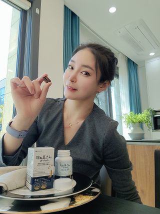 프리마인 홍삼의 강력한 에너지, 이제는 흡수율을 높인 최첨단 캡슐로 간편하게 초고속 충전하세요. — 5점을 준 리뷰어가 2022년 10월 올린 사용 사진