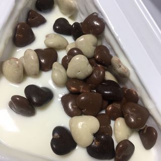 남양유업 또깍 접어 떠먹는 불가리스 2종 — 3.5점을 준 리뷰어가 2021년 1월 올린 사용 사진