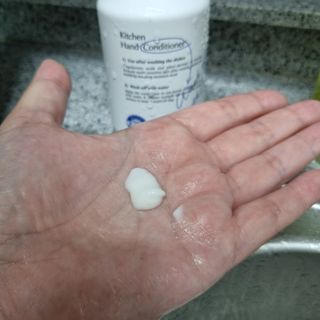 [블랑코클리닝] 키친 핸드컨디셔너 250ml — 5점을 준 리뷰어가 2022년 8월 올린 사용 사진