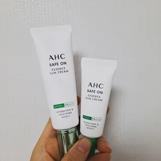 [AHC] 세이프온 에센스 선크림 올리브영 스페셜 증정 기획세트 — 5점을 준 리뷰어가 2022년 6월 올린 사용 사진