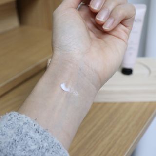 러브모아 향수 고체향수 승무원 고체향수 바르는 향수 니치향수 도손 우드세이지 앤 씨솔트 — 5점을 준 리뷰어가 2022년 12월 올린 사용 사진