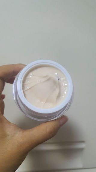 렉스리 크리에이티브 크림  Rexri Creative Cream — 4점을 준 리뷰어가 2022년 6월 올린 사용 사진