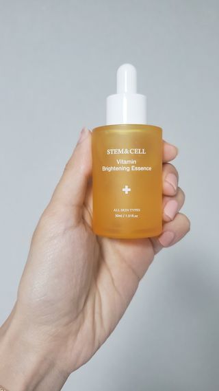 체르엠 스템앤셀 비타민 브라이트닝 에센스 30ml 1개 — 5점을 준 리뷰어가 2021년 7월 올린 사용 사진