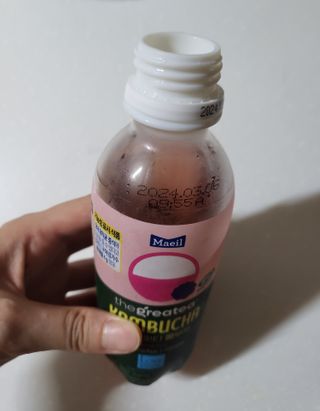 더그레잇티 콤부차 [매일유업] 더그레잇티 44kcal 콤부차 300ml *12개입 (오리지널 6개+베리리치 6개) — 5점을 준 리뷰어가 2023년 7월 올린 사용 사진