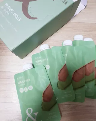 [뷰캔] 건강한 식사대용 앰퍼샌드 단백질 쉐이크 초코&말차 50g — 5점을 준 리뷰어가 2022년 6월 올린 사용 사진