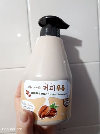 [과일나라] 피부가 마시는 커피우유 바디클렌저&바디로션 — 4점을 준 리뷰어가 2022년 3월 올린 사용 사진