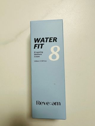 나우 [리브엠]피부 속부터 겹겹이, 촘촘하게! 워터핏8중 수분착붙 크림 — 5점을 준 리뷰어가 2025년 5월 올린 사용 사진