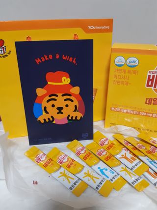 광동제약 [광동] 비타500데일리스틱 70포X2개 + 뚱랑이엽서 + 쇼핑백 증정 — 5점을 준 리뷰어가 2022년 1월 올린 사용 사진