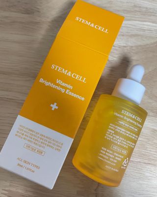 체르엠 스템앤셀 비타민 브라이트닝 에센스 30ml 1개 — 5점을 준 리뷰어가 2022년 3월 올린 사용 사진