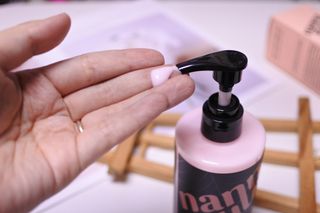 난나 살몬 스파이더 검버섯 미백 톤업 화이트닝 연어 앰플 크림 300ml 대용량 — 5점을 준 리뷰어가 2022년 8월 올린 사용 사진