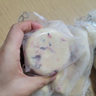 서브큐 스콘 냉동생지 3종 (크랜베리 스콘, 얼그레이 스콘, 초코헤이즐넛 스콘) — 5점을 준 리뷰어가 2023년 5월 올린 사용 사진