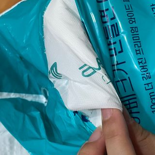 아베크 펫 와이드 프리미엄 중형 애견 강아지 배변 패드 54매 1팩 45g — 5점을 준 리뷰어가 2021년 7월 올린 사용 사진