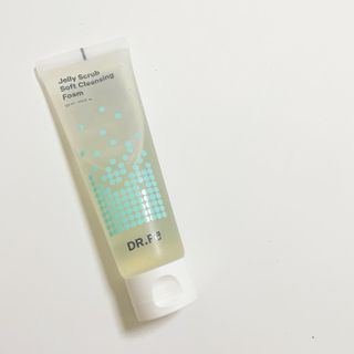 닥터에프파이브 젤리스크럽 소프트 클렌징폼 120ml — 4.5점을 준 리뷰어가 2022년 7월 올린 사용 사진